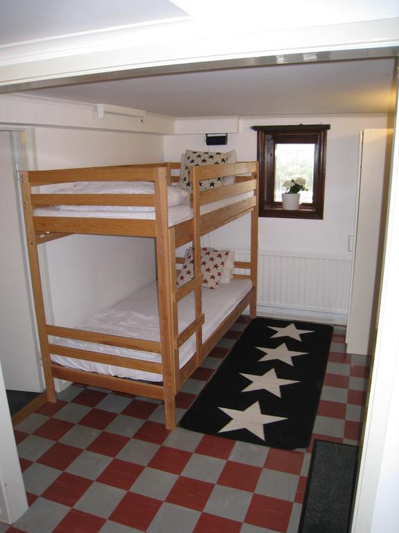 Accommodation For 2 In The Center City Of Lysekil Exterior foto